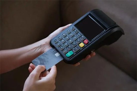 什么品牌的POS机可以刷广发信用卡？